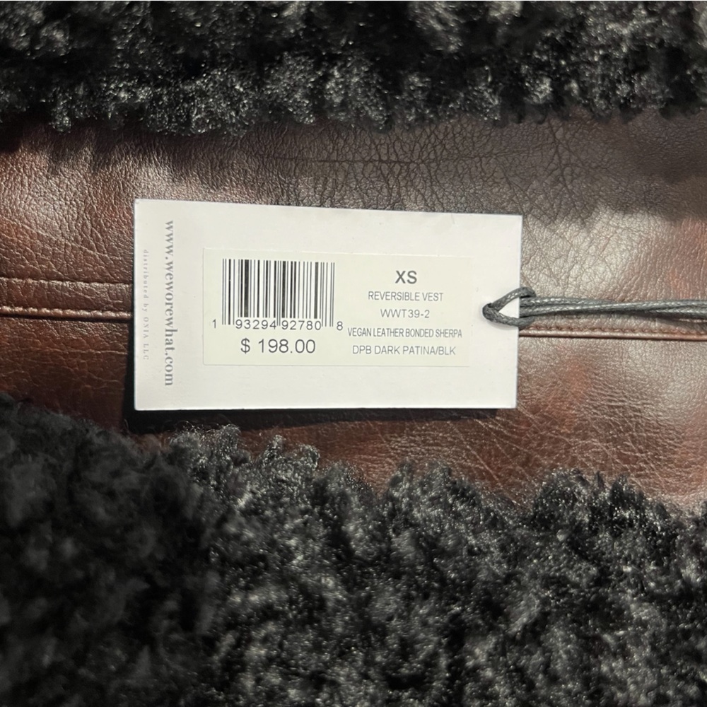 WeWoreWhat Curly Sherpa Vegan Leather Reversible Relaxed Fit Vest - Picture 4 of 7